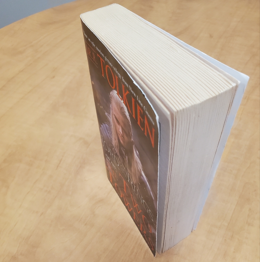 The Lord of the Rings: The Two Towers Book - Picture 3 of 3